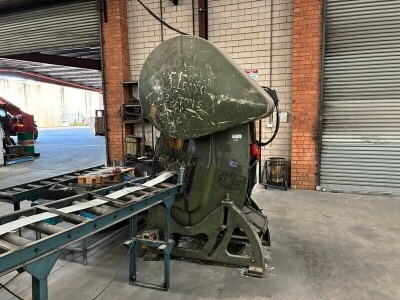 William Wallbank & Sons 353A Hydraulic Press - 8