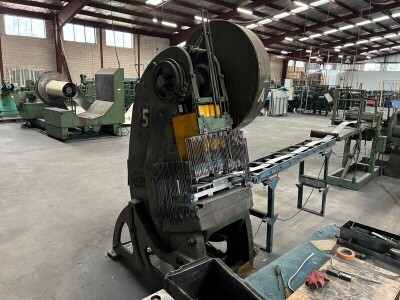 William Wallbank & Sons 353A Hydraulic Press - 9