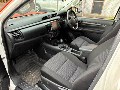 2021 Toyota Hilux 8Gen, TGN121R Motor Vehicle - 11