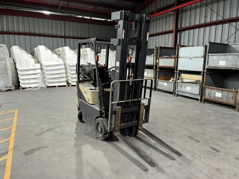 2002 Crown CGC15S-2 Forklift