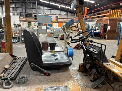 1984 Mitsubishi FD40 Forklift - 9