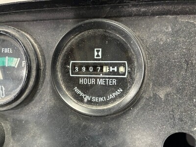 1984 Mitsubishi FD40 Forklift - 11