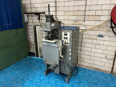 Raytherm W4KP High Frequency Welder