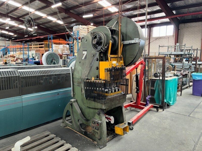 Wallbank & Sons 353A Hydraulic Press