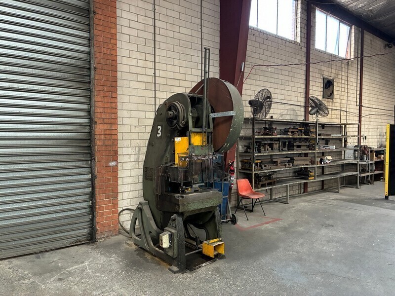 William Wallbank & Sons 353A Hydraulic Press