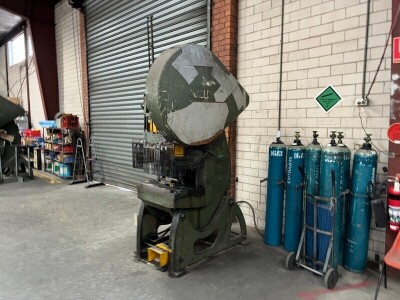 William Wallbank & Sons 353A Hydraulic Press - 6