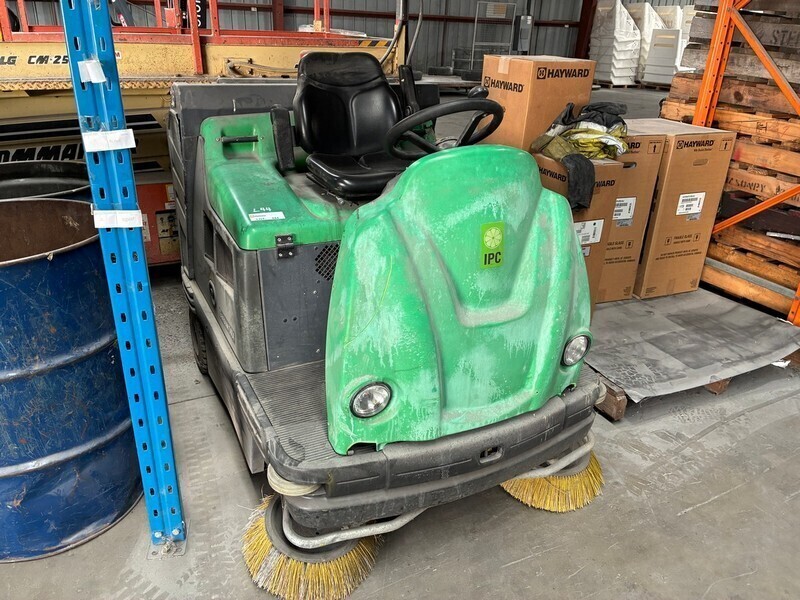 2012 IPC G1404 DP Sweeper