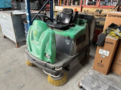 2012 IPC G1404 DP Sweeper - 2
