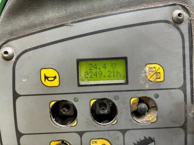 2012 IPC G1404 DP Sweeper - 7