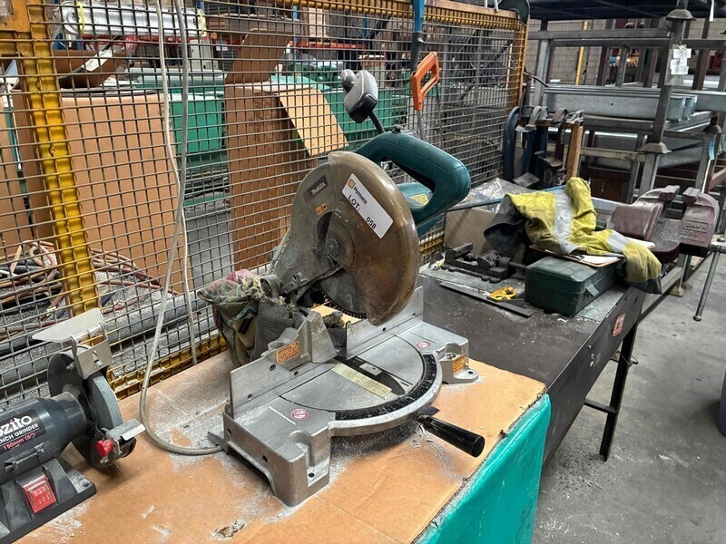 Makita LS-1040F Miter Saw