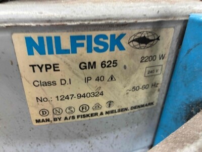 Nilfisk GM625 Industrial Vacuum Cleaner - 4