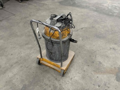 Spitwater AS 400 Wet & Dry Vacuum Cleaner - 2