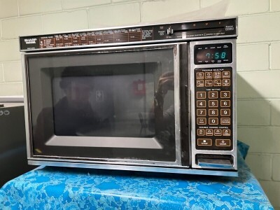 Assorted Microwave And Sandwich Press - 3