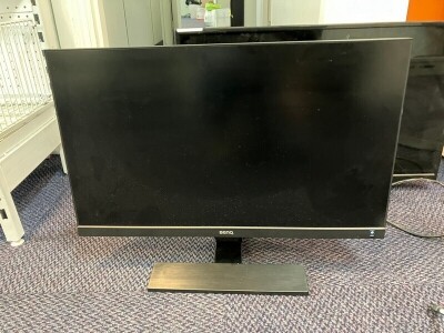 HP Monitor - 2