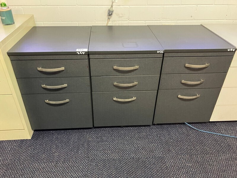Assorted Mobile Pedestals