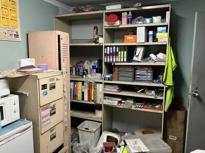 Warehouse Managers Office Furniture - 9