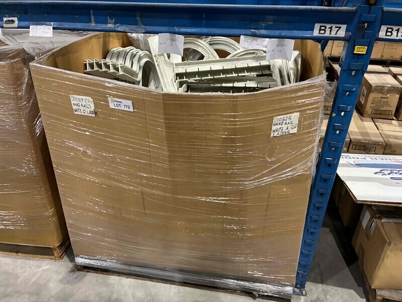 Hand Rail White D-Ladder