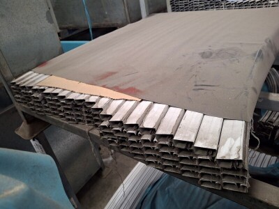 Coping Top Rail 18' Curved (#15) Suits South Sea Pools - 2