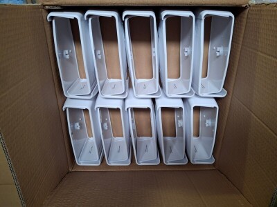 Square 1 Piece Vertical Cap - White - 4