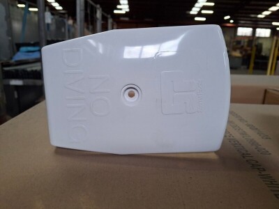 Square 1 Piece Vertical Cap - White - 5