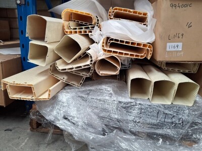 Pallet Of Whitsunday Coping - 1185Mm, With Assorted Posts And Copings - 4