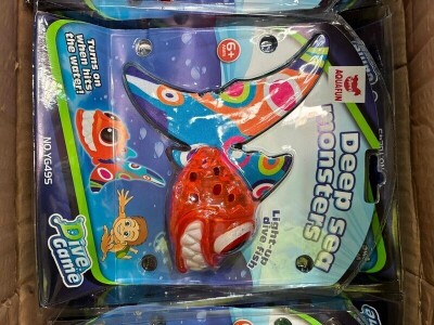 Light Up Dive Fish - Button Battery - Not Regulatory Compliant - 2