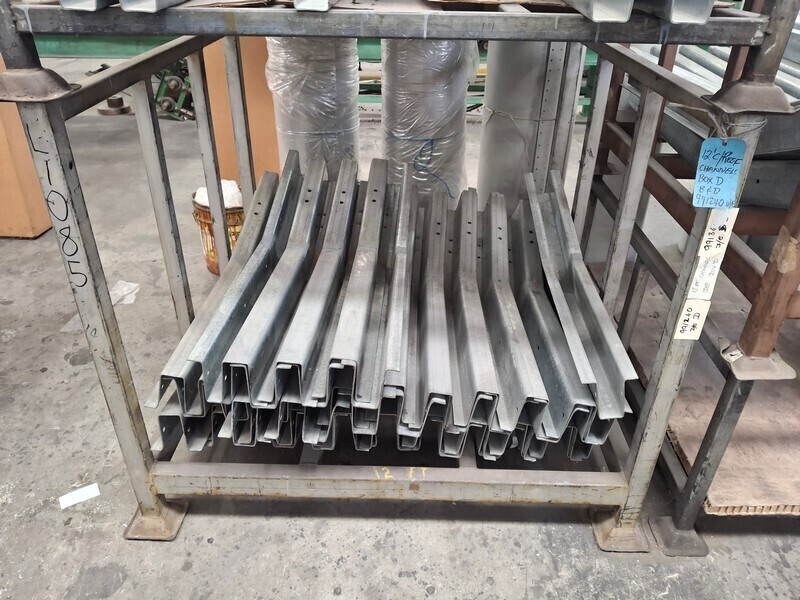 Braceless Deep End Channel Set 4ft/4'6 - 3.80 wide