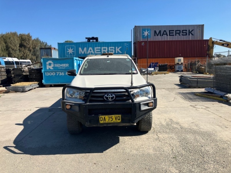 2016 Toyota Hilux 8 Gen GUN126R-DTT5HQ3