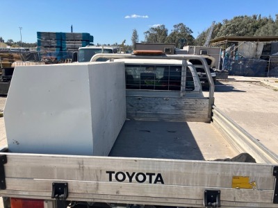 2016 Toyota Hilux 8 Gen GUN126R-DTT5HQ3 - 30