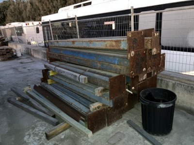 Pallet Of Steel Posts - 4