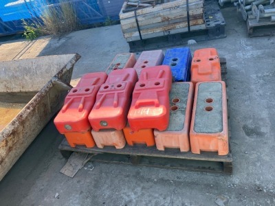 Pallet Of Temporary Fence Feet - 2
