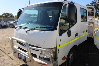 2018 Hino 300 Tray Truck - 3