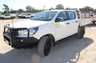 2018 Toyota Hilux 8Gen SR GUN126R - 3