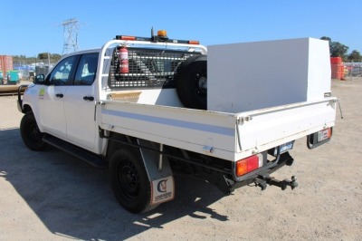 2018 Toyota Hilux 8Gen SR GUN126R - 4
