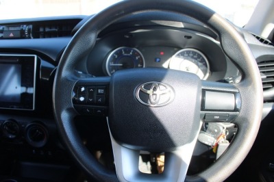 2018 Toyota Hilux 8Gen SR GUN126R - 11