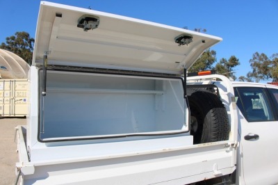 2018 Toyota Hilux 8Gen SR GUN126R - 19