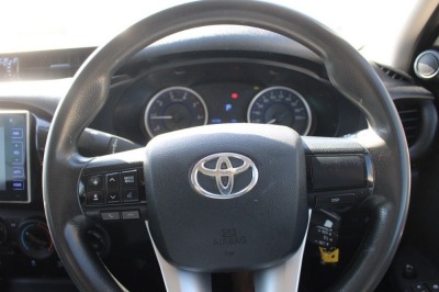 2017 Toyota Hilux 8Gen SR GUN126R - 16