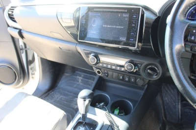 2019 Toyota Hilux 8 Gen SR5 GUN126R - 16