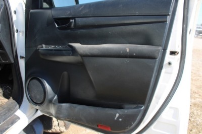 2017 Toyota Hilux 8 Gen SR GUN126R - 17