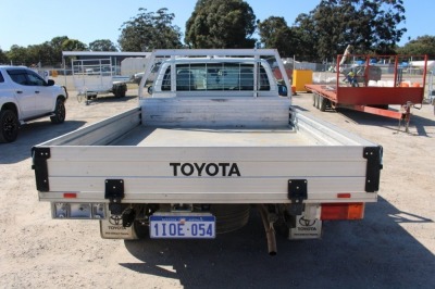 2022 Toyota Hilux Workmate TGN121R 8Gen - 6