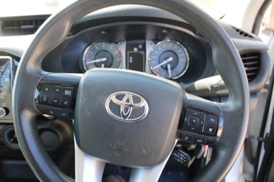 2022 Toyota Hilux Workmate TGN121R 8Gen - 10