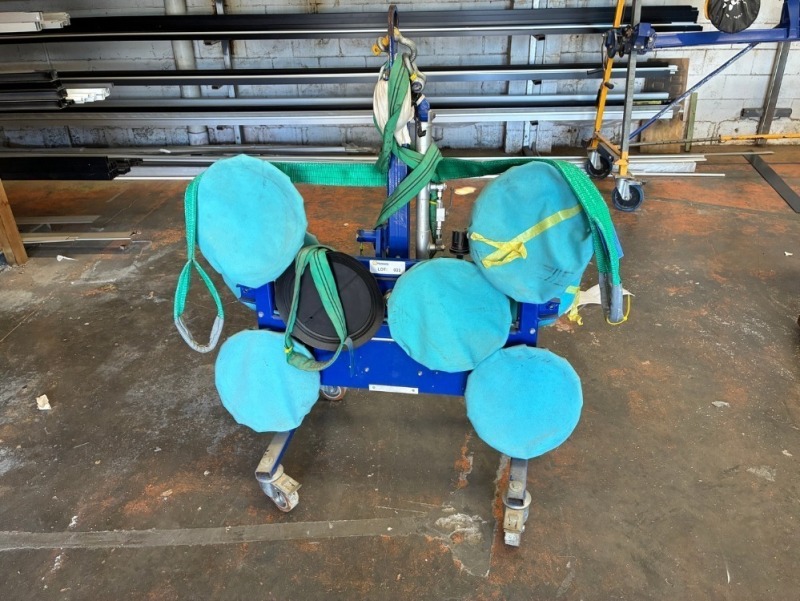 Robert C/Kappel/NFK Glazing & Industrial Supplies Panel Lifting Head