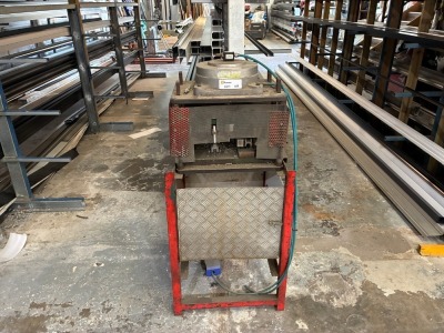 Aluminium Bar Cropper