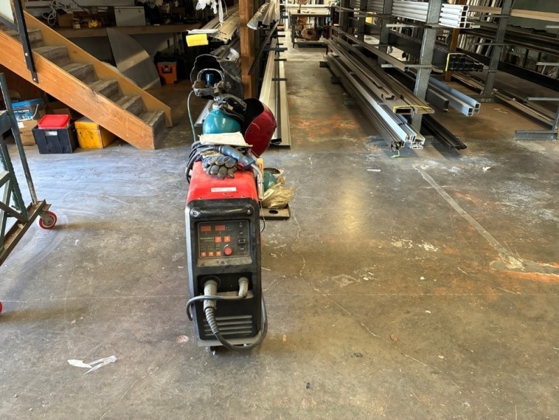 BOC SmoothArc Advance MIG 275C Welder