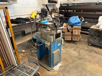 Pertici Univer FC105P Routing Machine - 3