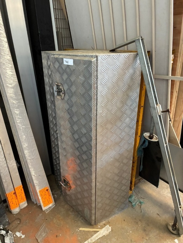 Toolbox (Utility Tray)