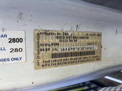 2009 Isuzu NPR 300 Tray Truck - 13