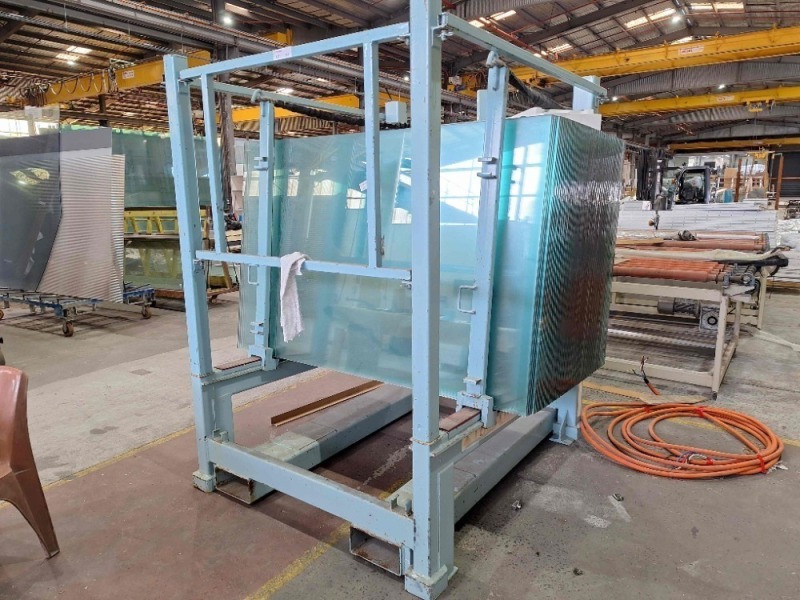 Glass Stillage