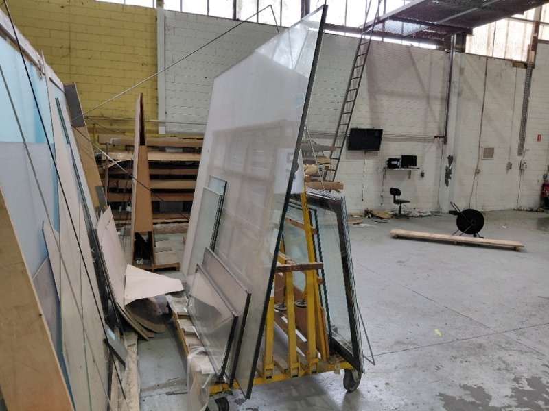 Glass Trolley