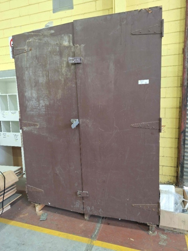 Storage Racking & Cabinets